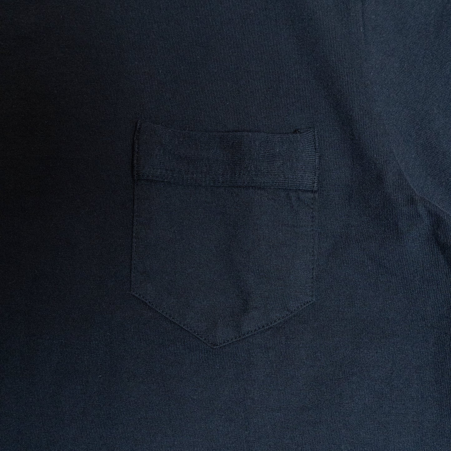 RELEASE DATE : 11am(JST) 09/07/2025 CREW NECK POCKET TEE BLACK