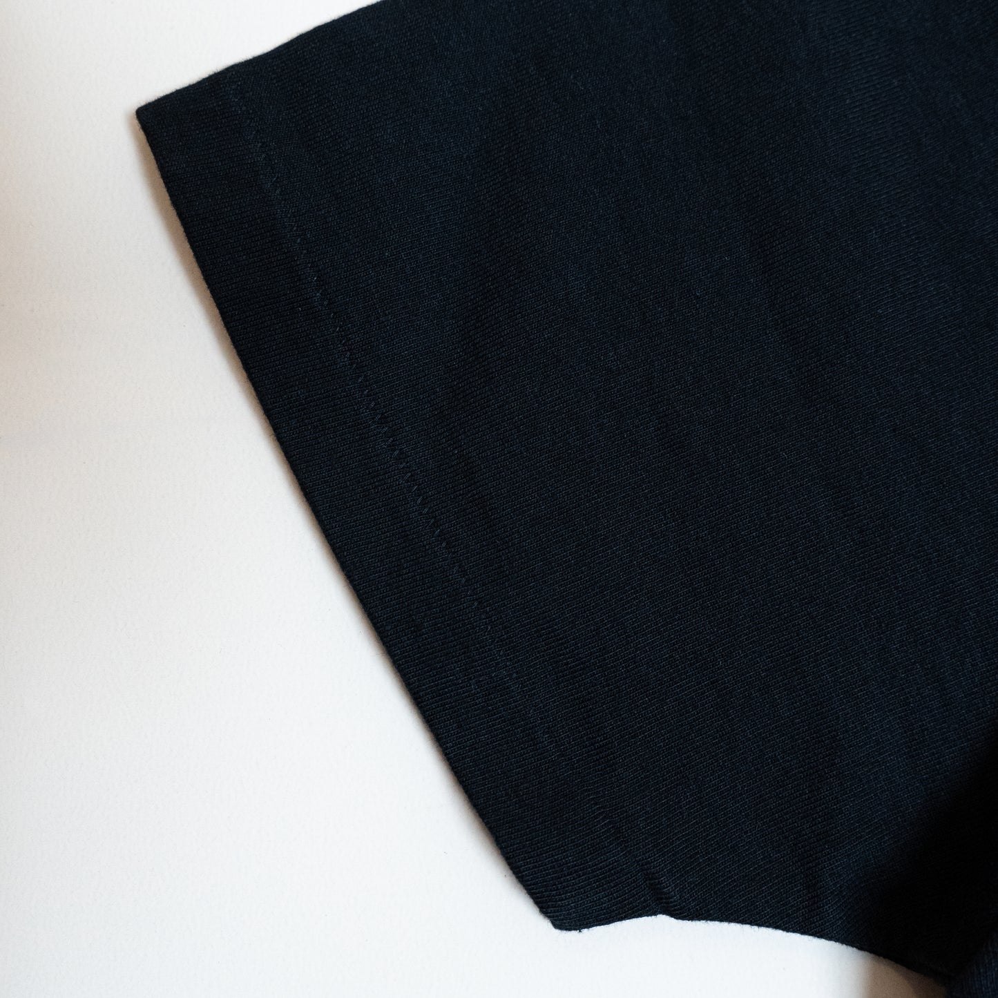 RELEASE DATE : 11am(JST) 09/07/2025 CREW NECK POCKET TEE BLACK